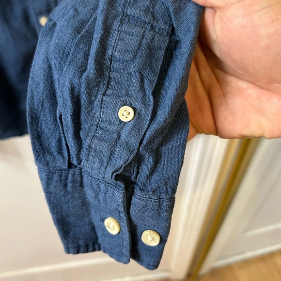 Navy Blue lightweight button down shirt - preppy - layerable - Picture 4 of 5